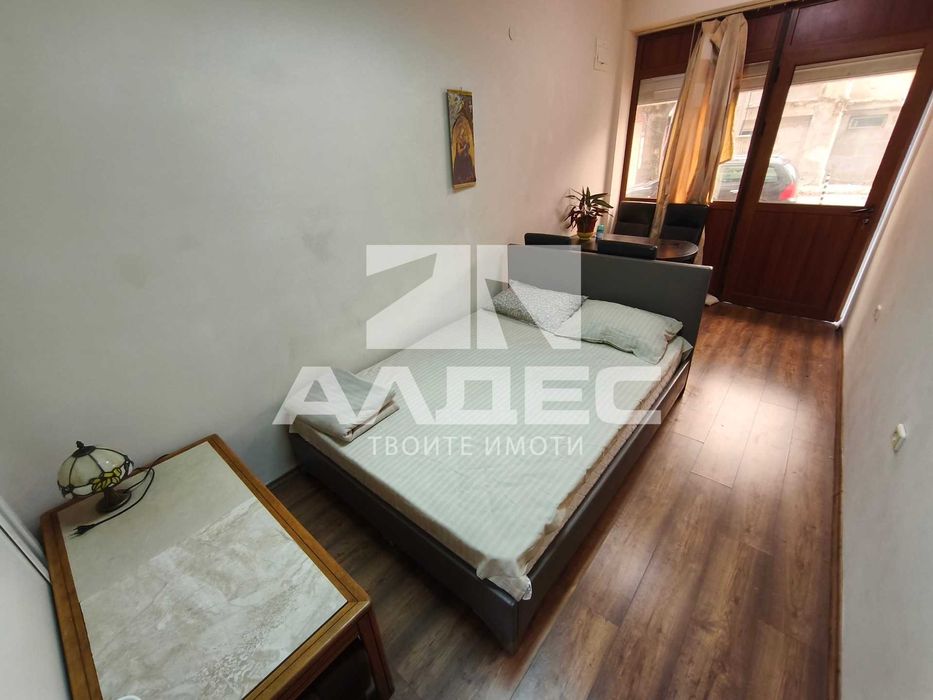 Дава се под наем Офис в София, Център - 24 кв.м за 328.95 € - Снимка #2