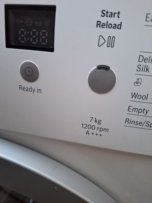 Vând mașină de spălat Bosch 7kg