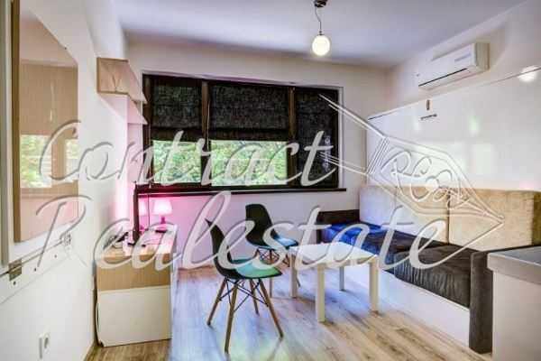 Дава се под наем Едностаен апартамент в Варна, ВИНС - 30 кв.м за 382.5 € - Снимка #1