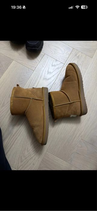 UGG din piele, marime 38
