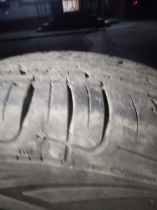 Покрышка почти новая
