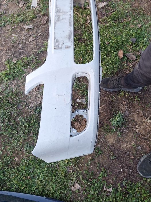 Предна броня за Skoda Fabia 2010