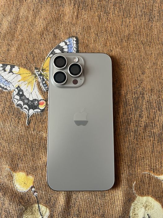 Vand schimb iohone 16 pro max