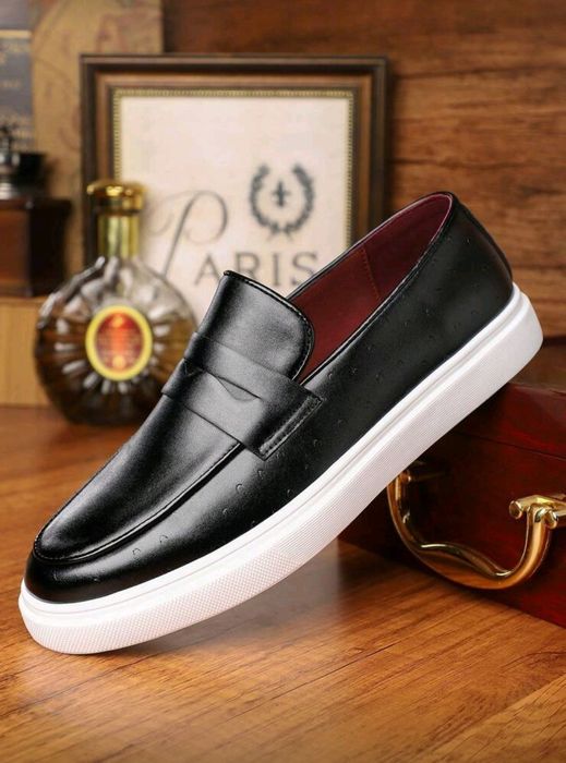 Стилни кожени обувки 45 номер