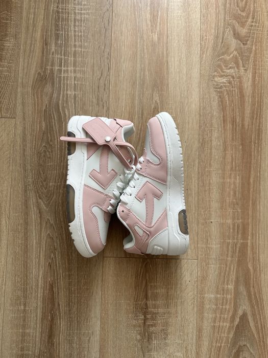 Off-White Out Of Office