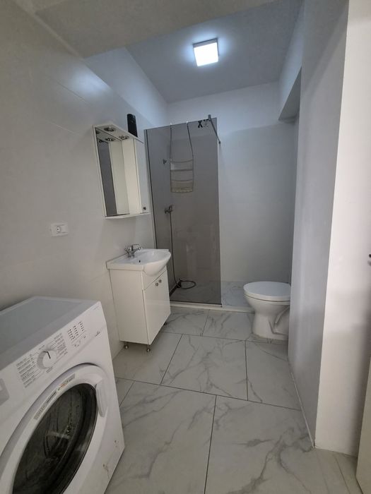 Închiriez apartament cu două camere în bloc nou mobilat si utilat