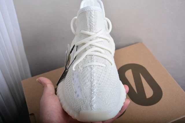 #BLACKFRIDAY Yeezy Boost 350 V2 'Bone'