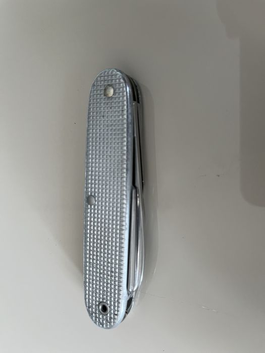 джобно ножче Wenger Delemont Alox Soldier  87 година