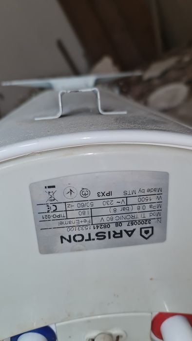 Boiler electric Ariston Ti Tronic 80 v