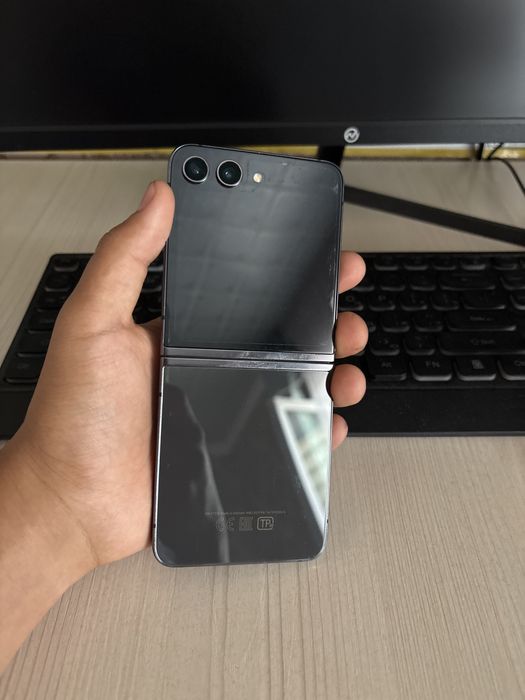 Z Flip5 8/512 гб
