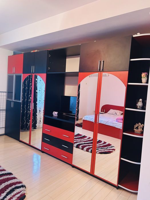 Inchiriez garsoniera in Militari Residence