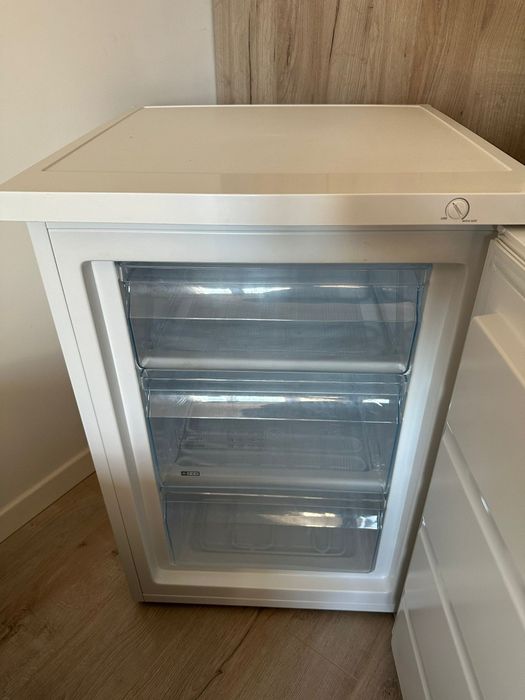 Lada frigorifica Bosch, 3 sertare, impecbila, recent adusa/Germania