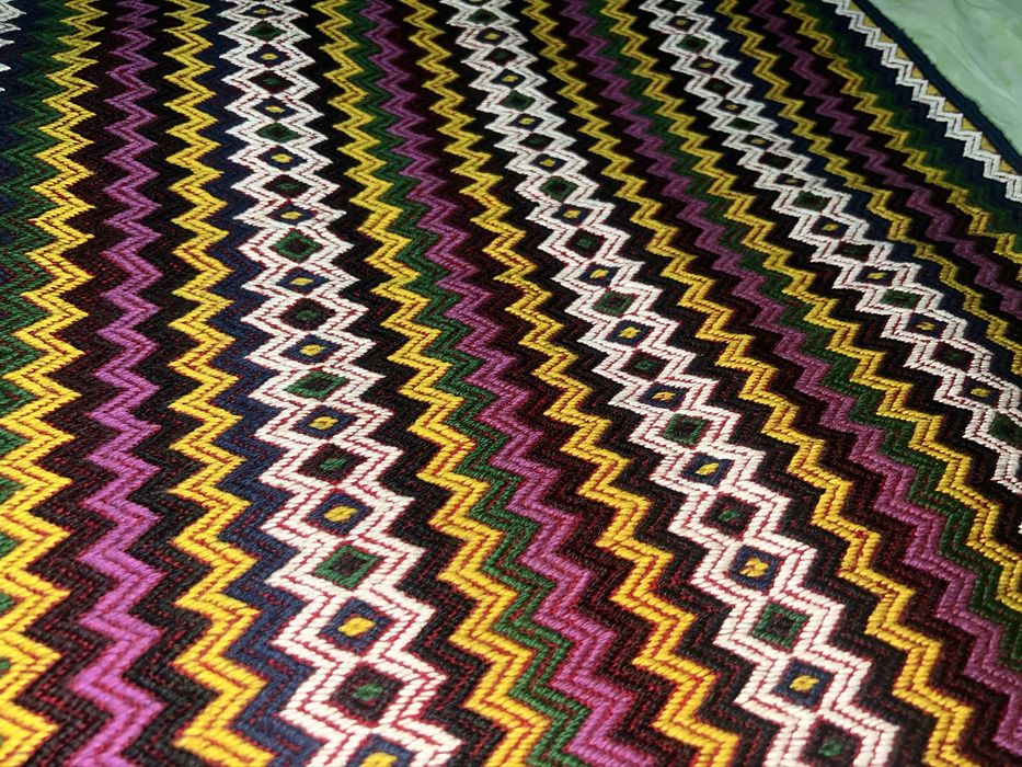 Автентична тронска престилка