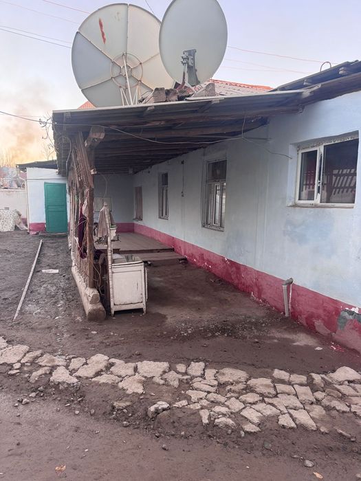 Жай сатылады Жд вогзалдын бойы Келісімді