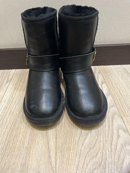 Угги очень теплые размер 36-37