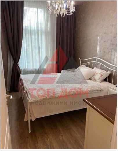 Дава се под наем Тристаен апартамент в Варна, Център - 75 кв.м за 765 € - Снимка #3