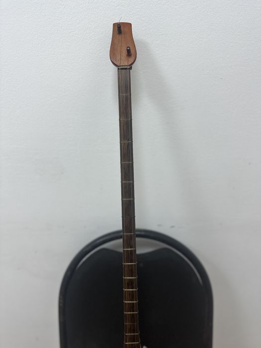 Кәсіби концерттік Домбыра Конкурстарда ойналып жүрген