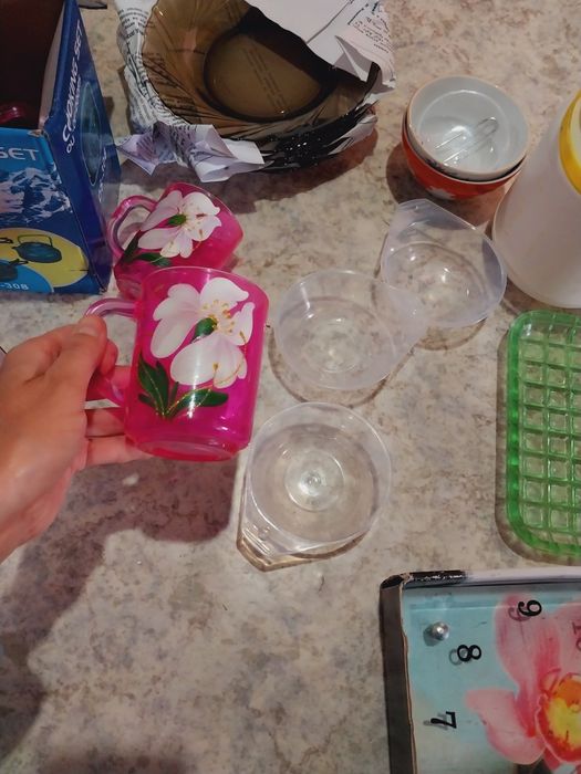 Продам посуду срочно!