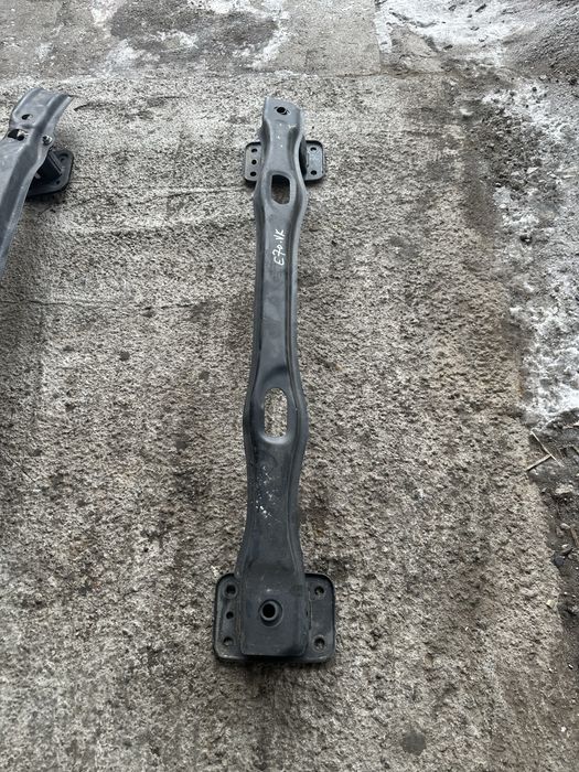 Усилитель заднего бампера bmw x5 e70 e60 e46 e65 e90 f10 f30