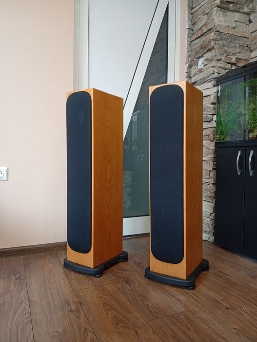 Тонколони MONITOR AUDIO Silver RS-8