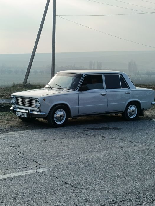 vaz 2101 sotiladi