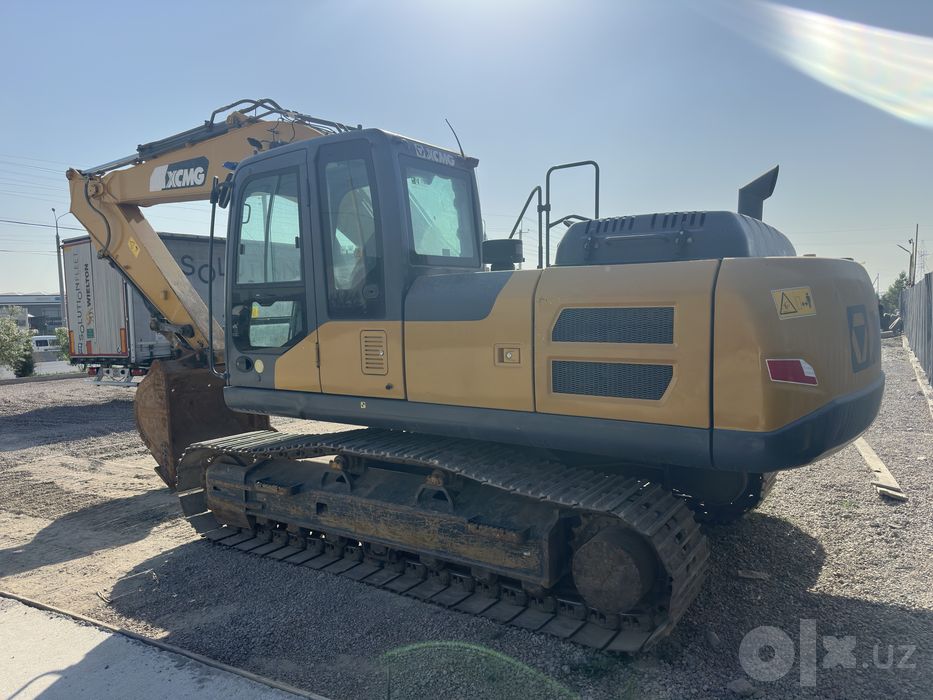 XCMG XE205DA ekskavator 2021 yil, zo’r holatda