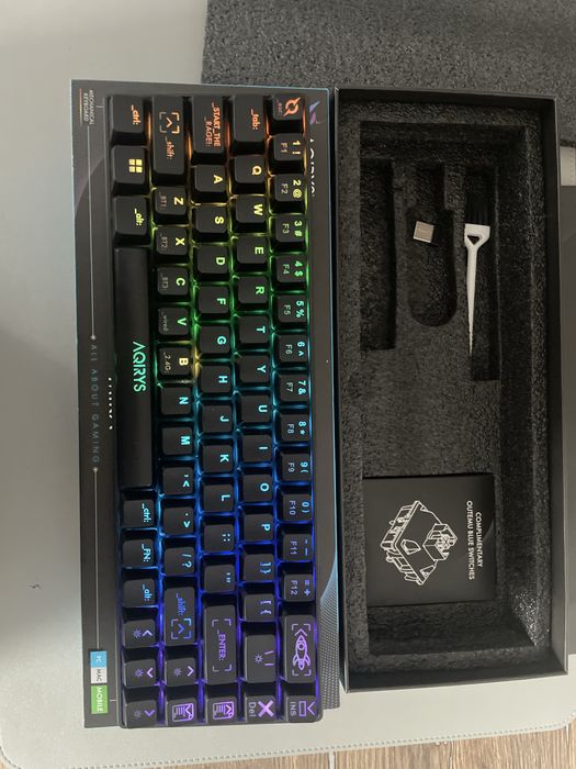 Vand tastatura Aqirys Mira