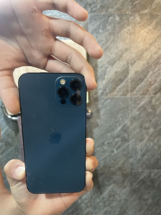 Iphone 12 pro,256 ,торг уместен