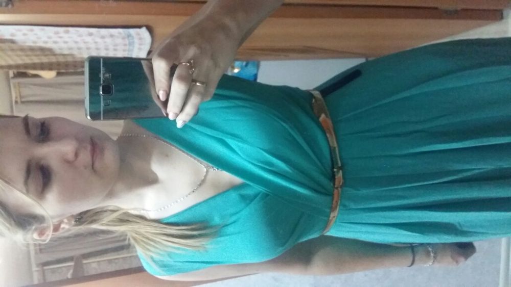 Продам платье ( подойдет беременным)