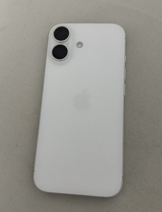 iPhone 17 white 256 гб айфон базовый белый