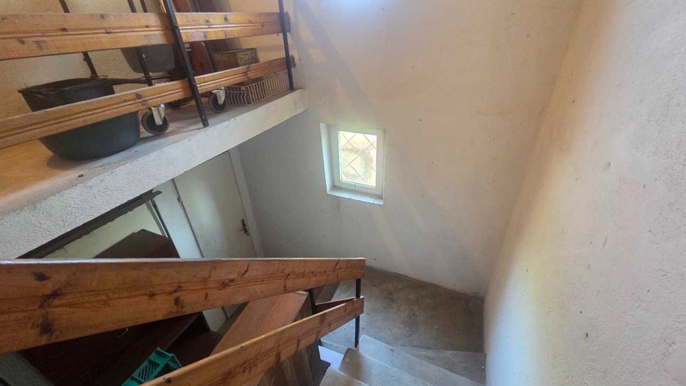 Къща срещу Сентръл парк Нови Хан