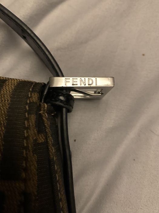 Geanta Fendi Baguette