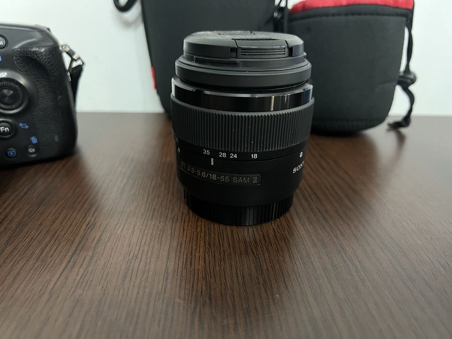 Amanet Royal CB: Aparat Foto Sony Alpha cu 5 obiective