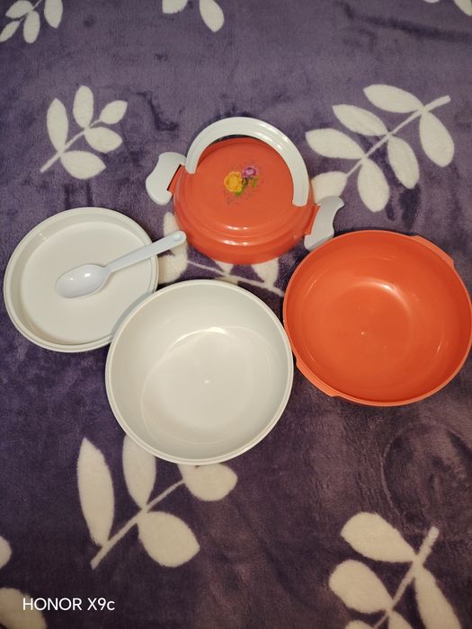 Продаётся чайный сервиз, ваза и др.