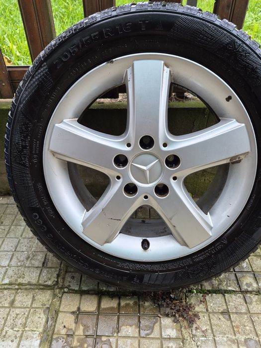 Гуми със джанти за продаване