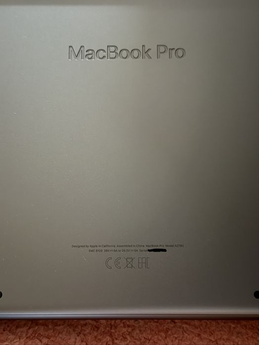 MacBook Pro 16 - 2023 года 16/1000гб