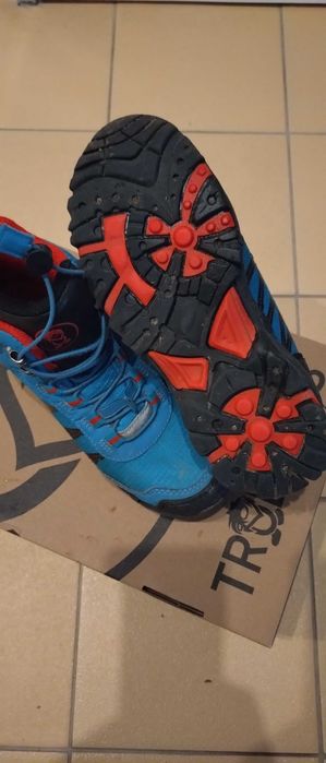 Туристически обувки TROLLKIDS