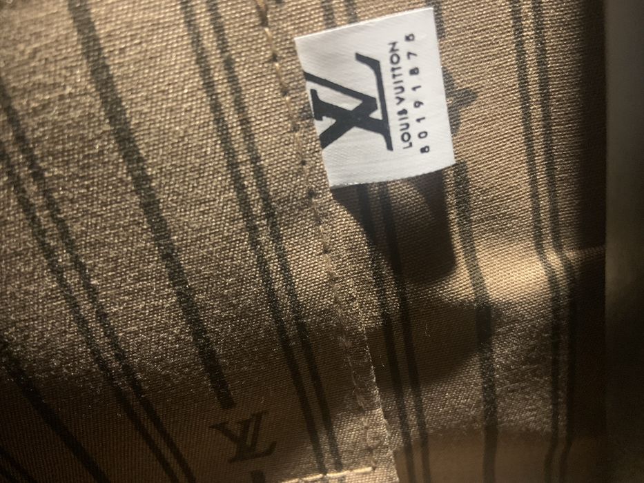 Geanta Louis Vuitton