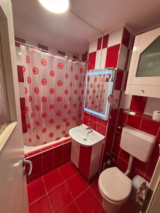 De închiriat apartament