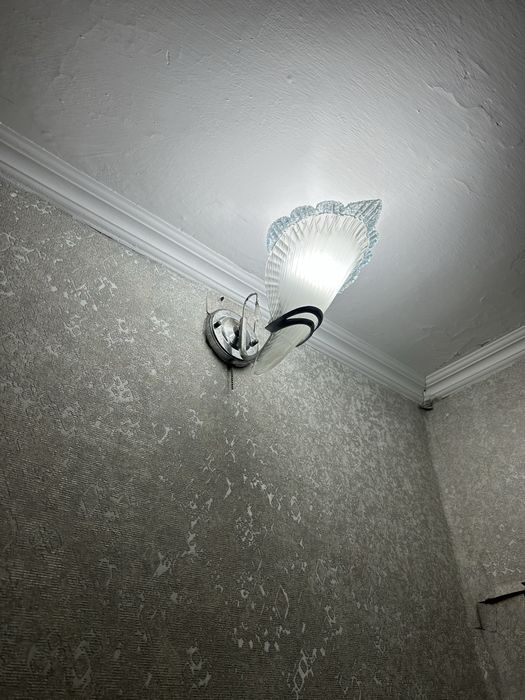 Продам 4 люстры за 10000тг