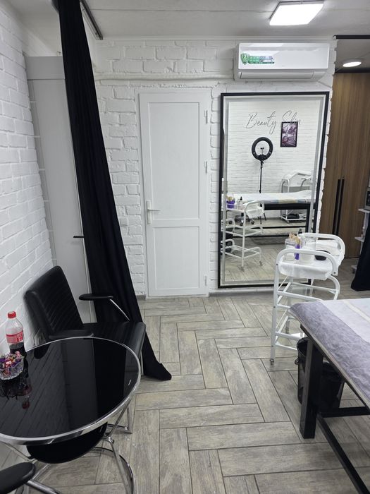 Сдаётся  кабинет через день.