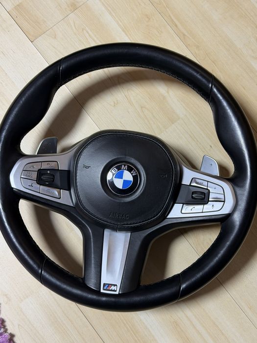 Volan M BMW  G11 G12 NonLci Traffic Jam vibratii padele