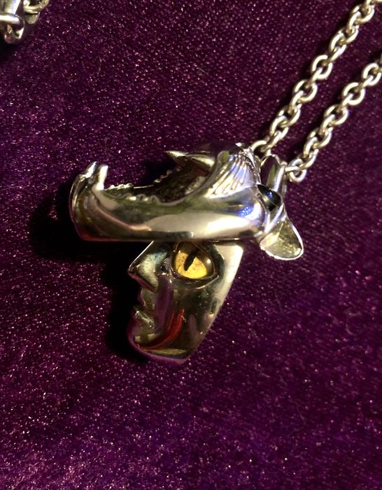 Колие медальон Дионисий Леопард