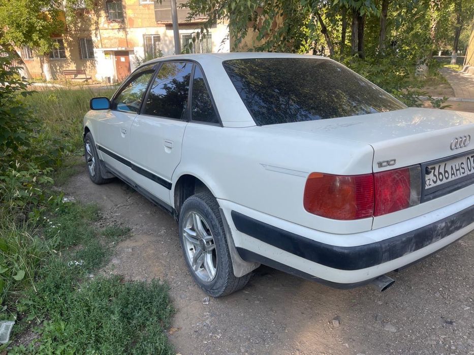 Продам Ауди 100 с4 в хорошем состоянии