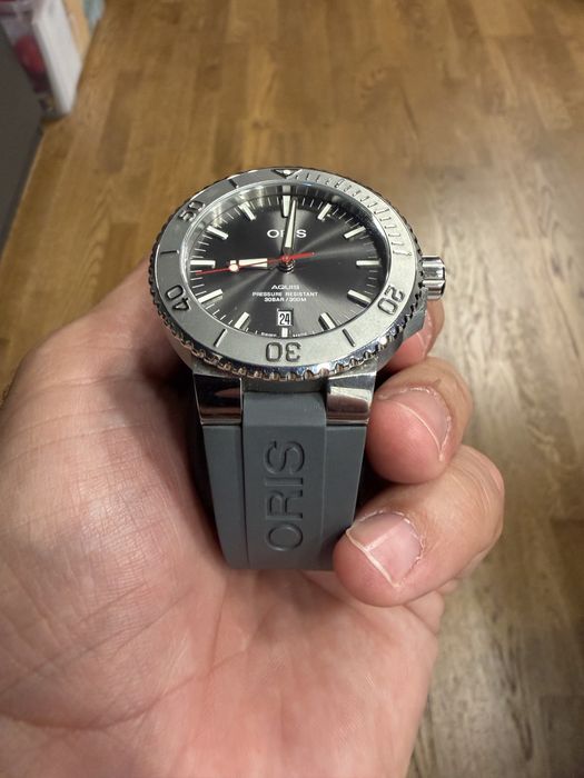 ORIS Aquis Date Automatic 43mm | Swiss Made | 300M | Full Set