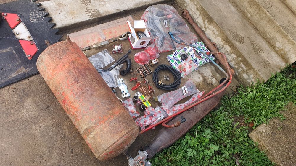 diferite piese u 650