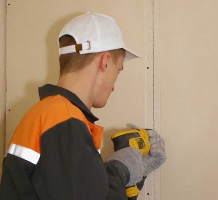 Гипсостружечная плита (ГСП).