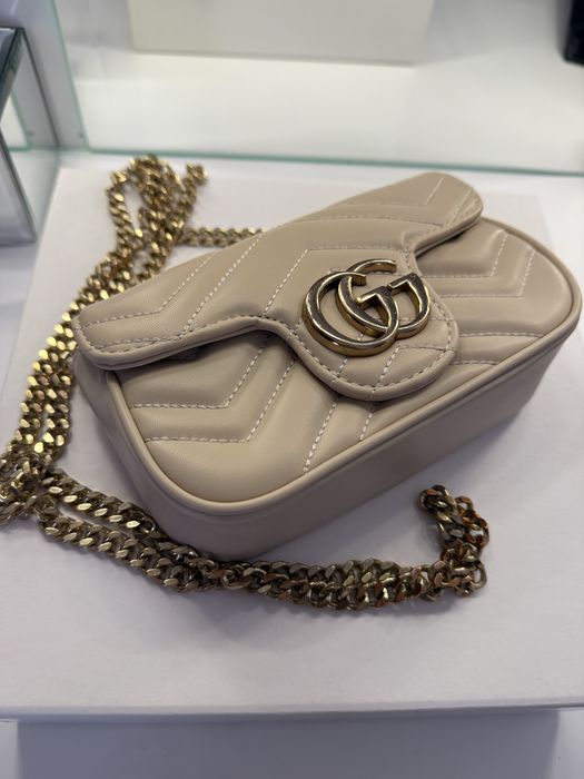 Бежова малка чанта