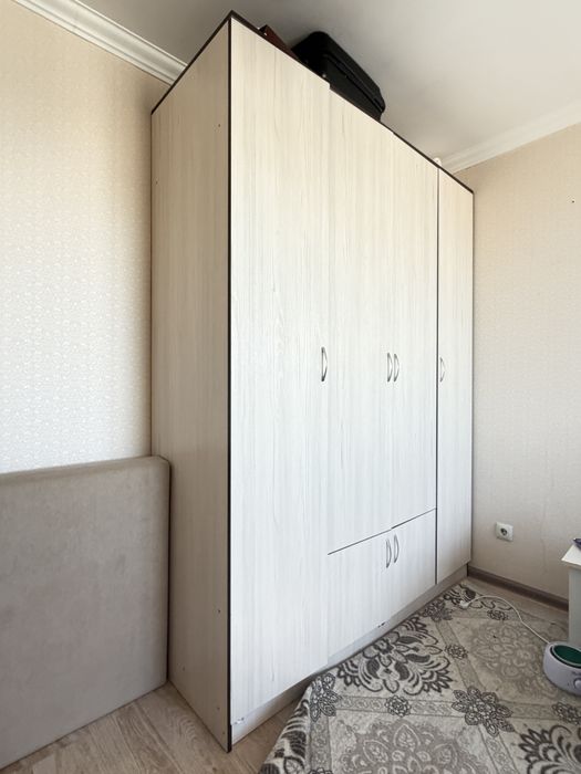Продам шкаф и прихожую