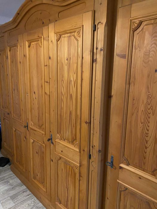 Dormitor lemn masiv cu saltele incluse!